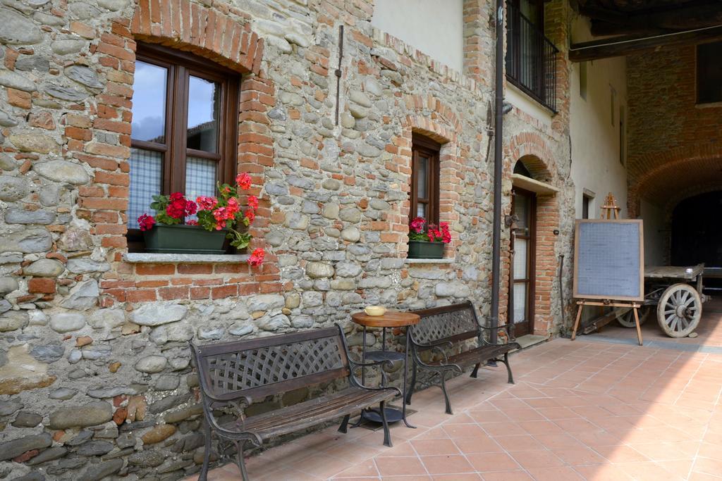 Agriturismo La Pieve Dogliani Exterior foto