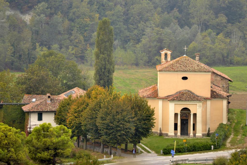 Agriturismo La Pieve Dogliani Exterior foto