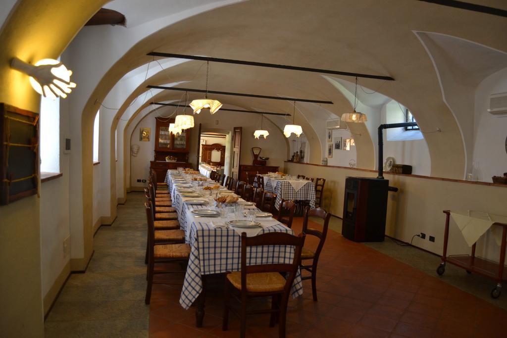Agriturismo La Pieve Dogliani Exterior foto